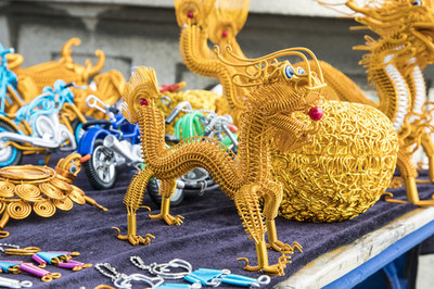 玩具龙的设计与创作 从构想至成品的艺术之旅